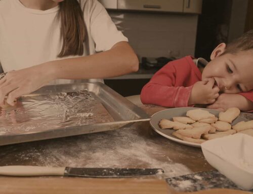 Advent mit Kindern: Basteln, Backen, Staunen